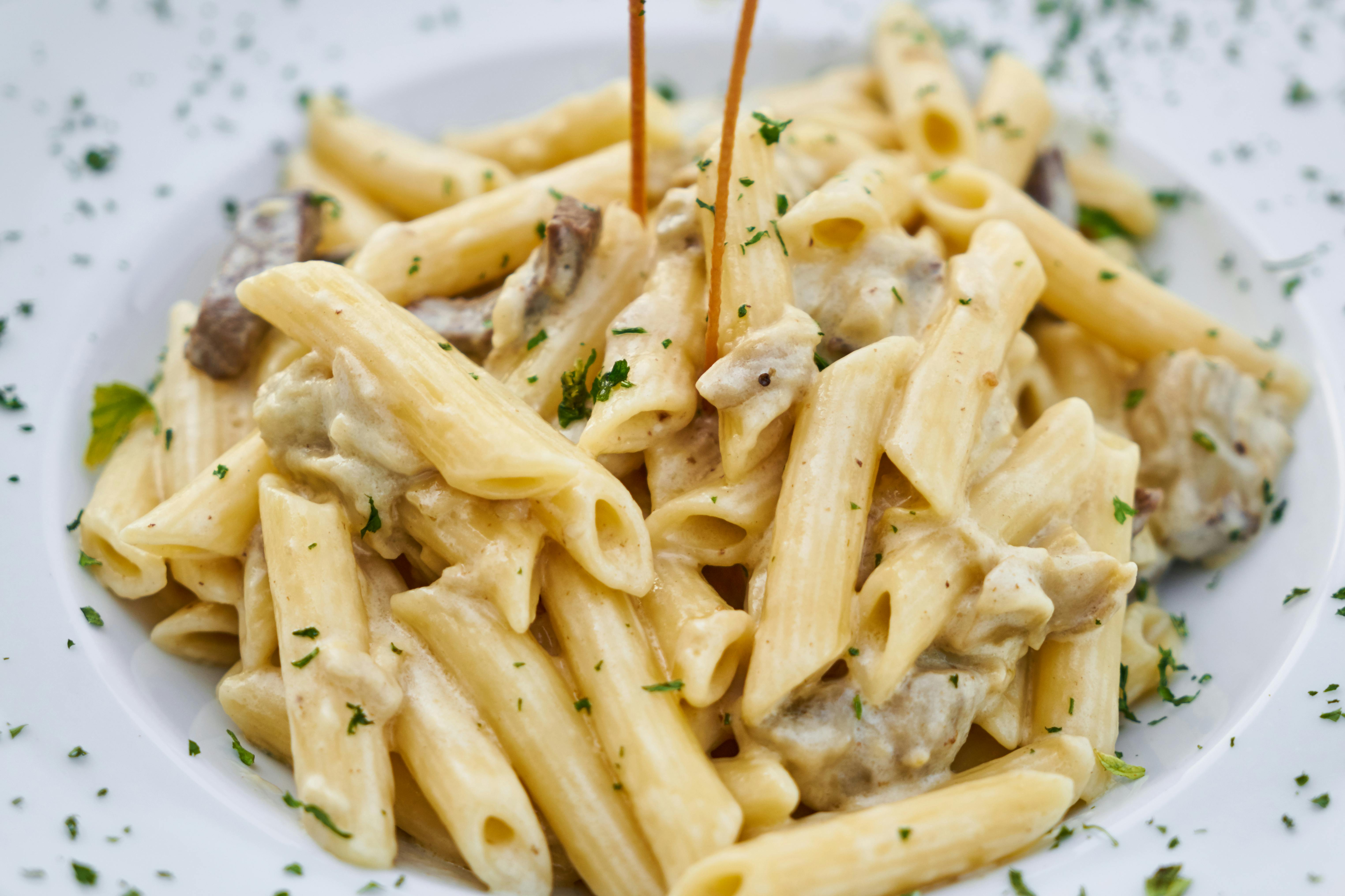 Pasta met basilicumpesto, Parmezaan en pijnboompitten